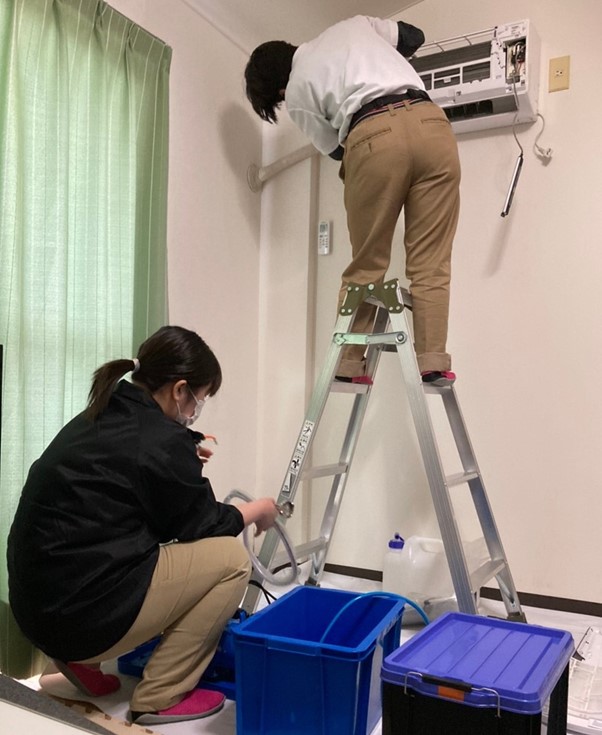 ユアマイスター エアコンクリーニング 分解