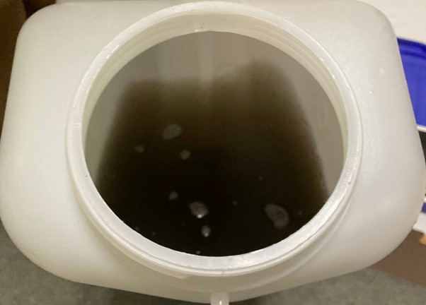 ユアマイスター エアコンクリーニング 汚水